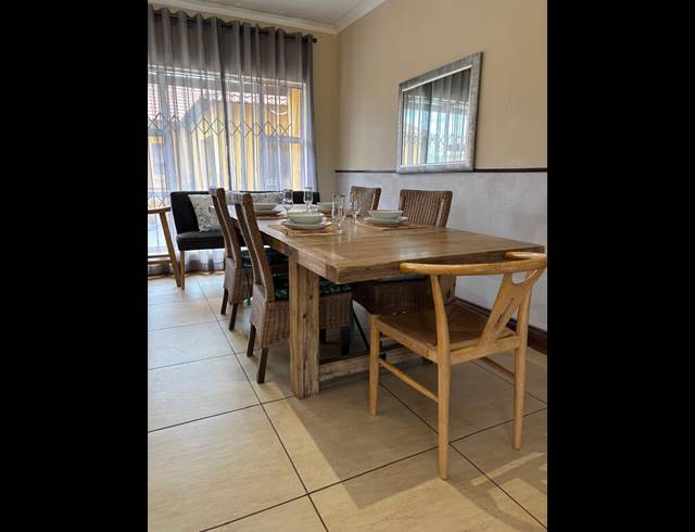 340M² GUESTHOUSE FOR SALE IN RUSTENBURG RURAL